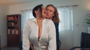 Karla Lane es una secretaria perfecta para este porno de bbw cams