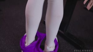 Este tío estará follando con la vecina que es la actriz Scarlet Chase