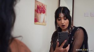 Escuchará a su novio follando coños peludos como el de su amiga