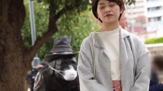 No es difícil convencer a esta japonesa para follar en cliphunter xxx