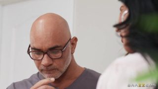 Encuentra a su prima haciendo porno argentino xxx con otra