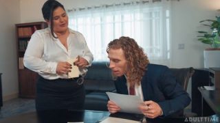 Karla Lane es de las secretarias muy cerdas que tiene Michael